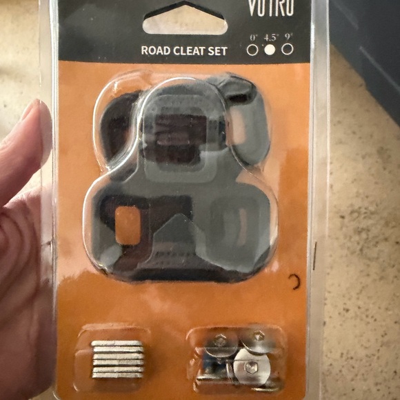 Santic Basquiat Road Cycle Shoes × 1
Black / 41 - Picture 4 of 4